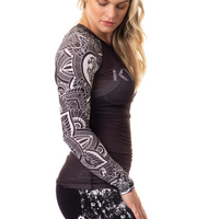 Geometric Long Sleeve Rashguard | compresion Top
